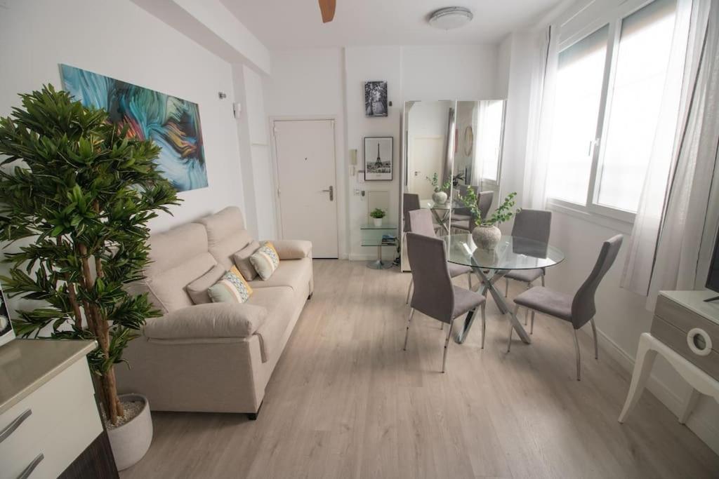 מאלגה Trinidad Apartment מראה חיצוני תמונה